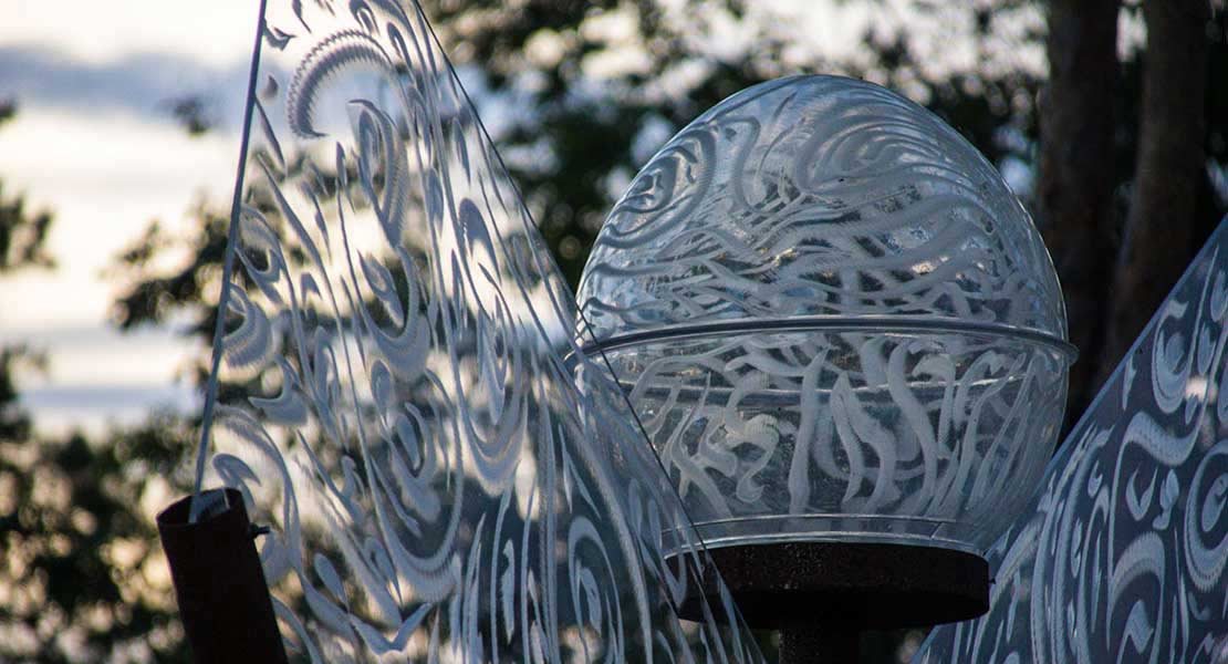 Skulptur trifft Natur